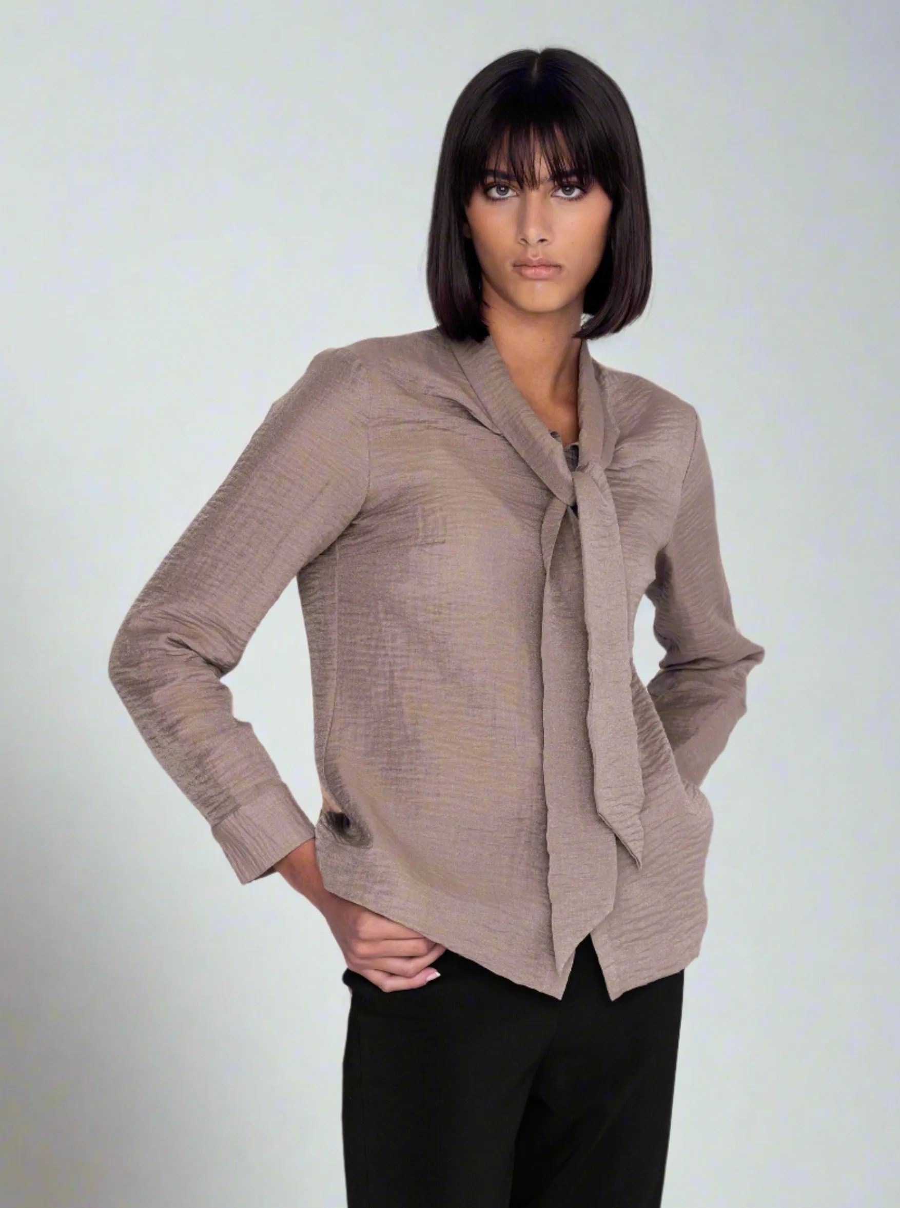 Blouse Linda in taupe